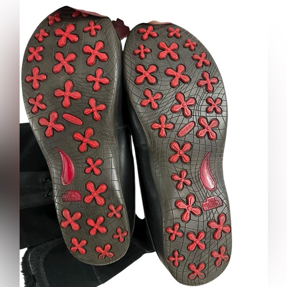 Women’s North Face Dark Suede Size 7.5 Boots - Picture 6 of 6